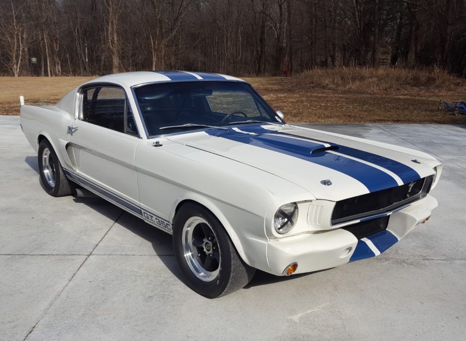 1966 Ford Mustang Fastback 5-Speed