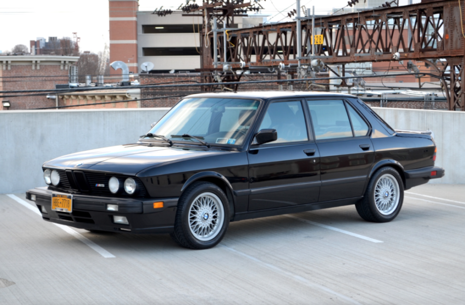 1988 BMW M5