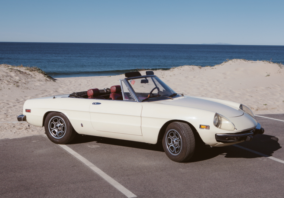 Blue-Plate 1974 Alfa Romeo Spider