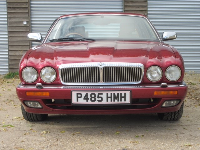 1997 Daimler Six (X330) LWB