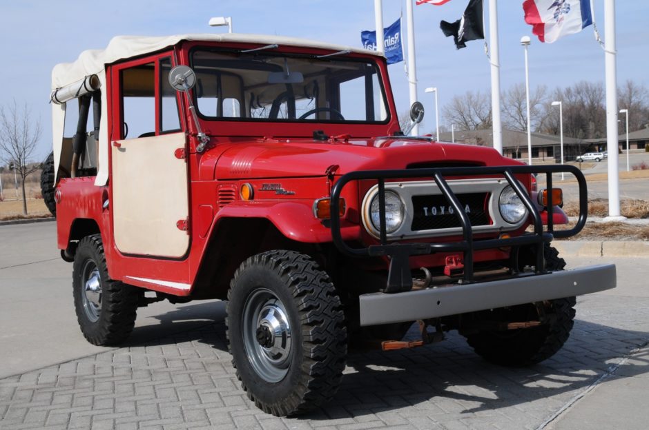 29K-Mile 1969 Toyota Land Cruiser FJ40 FST