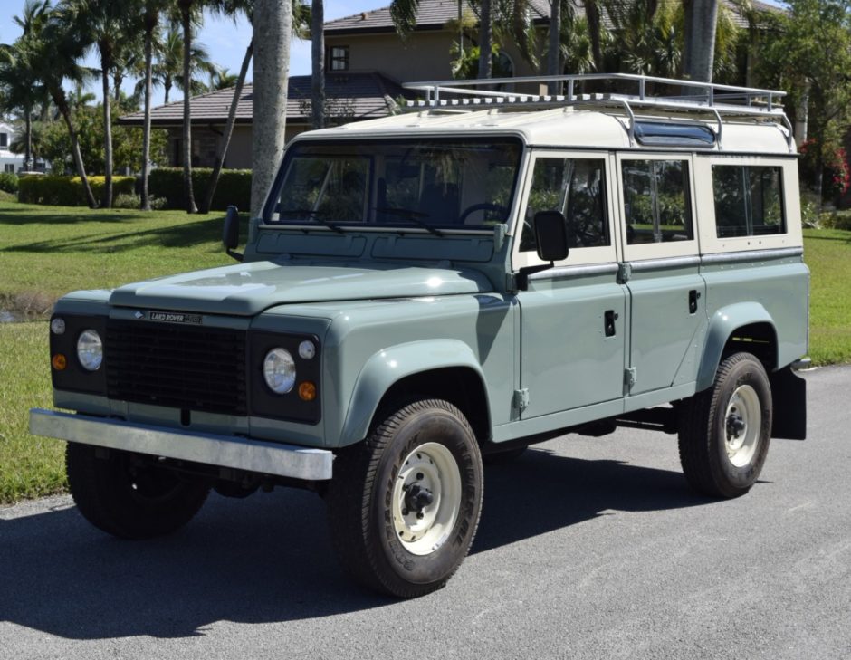 1984 Land Rover 110 V8 4-Speed