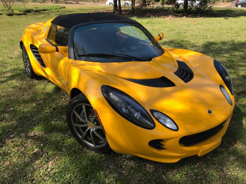 No Reserve: 15K-Mile 2005 Lotus Elise