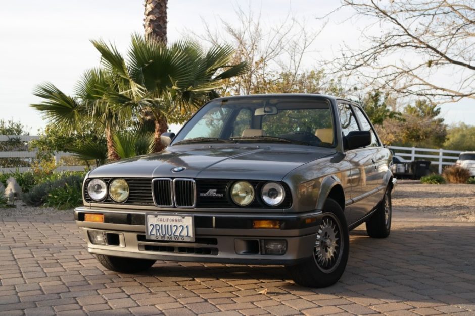 No Reserve: 1989 BMW 325i