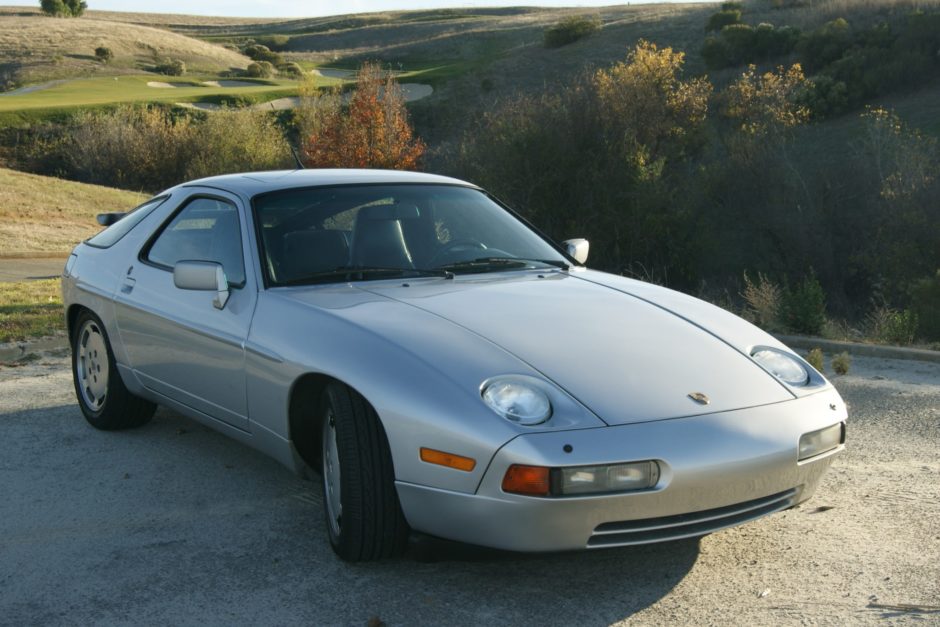 1990 Porsche 928 S4