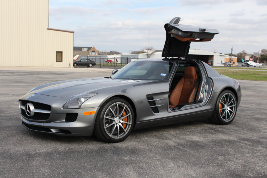11K-Mile 2011 Mercedes-Benz SLS AMG