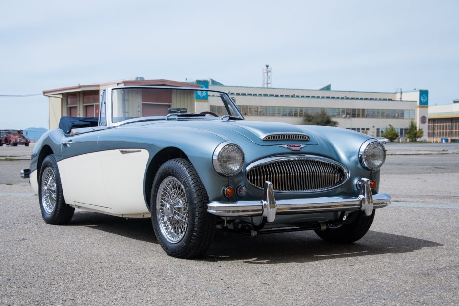 Restored 1964 Austin-Healey 3000 BJ8