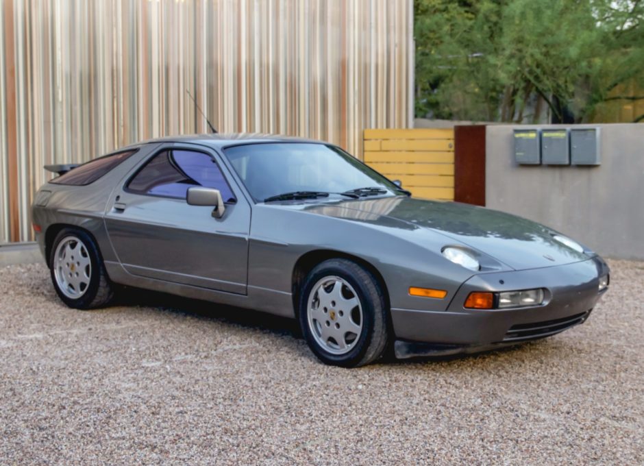 1989 Porsche 928 S4