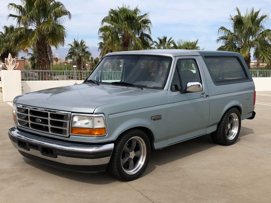 No Reserve: Modified 1996 Ford Bronco