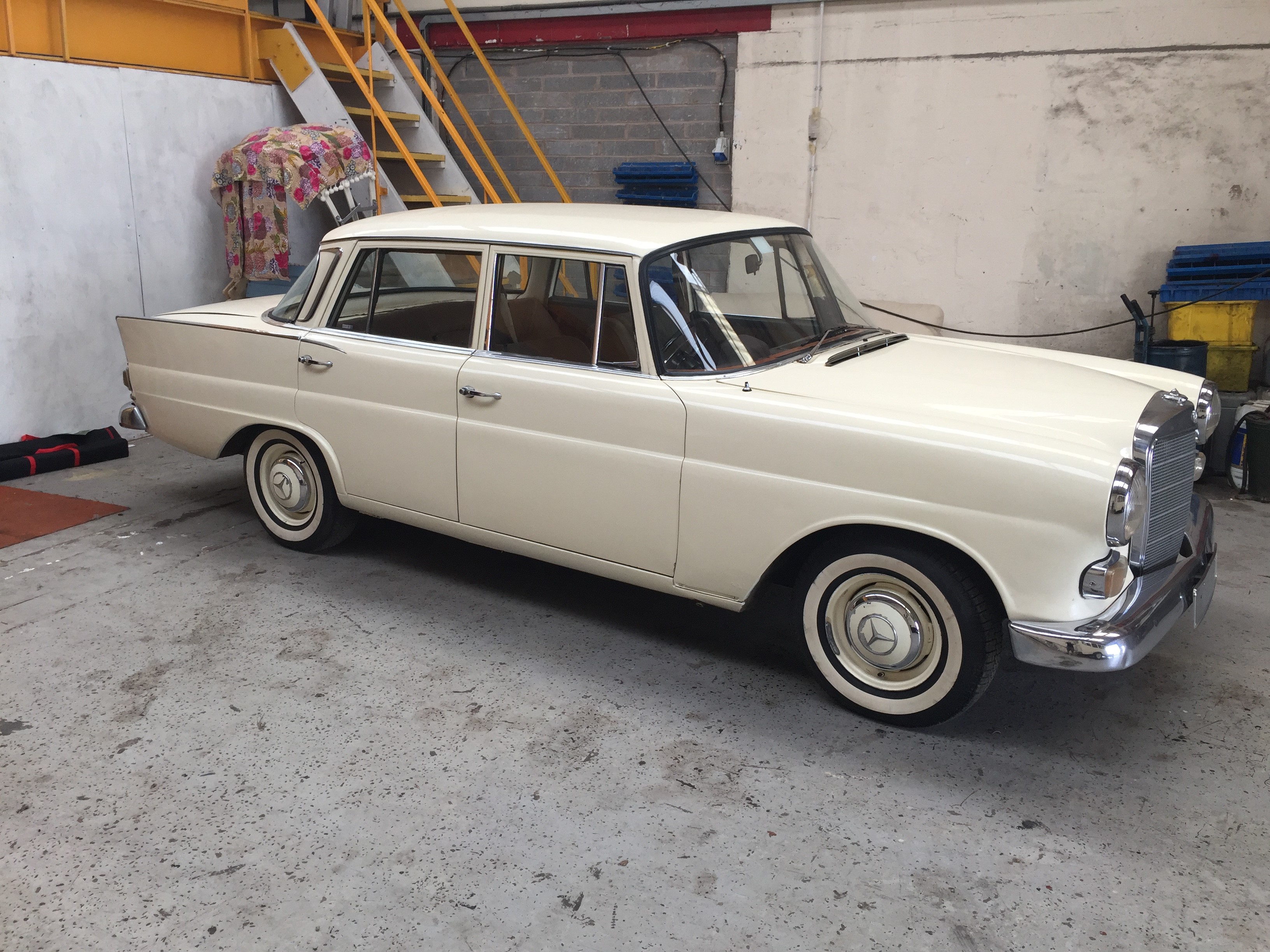 1967 Mercedes 200 