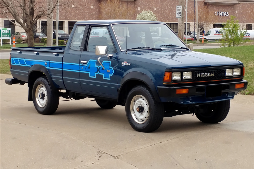 1983 NISSAN 720 KING CAB PICKUP