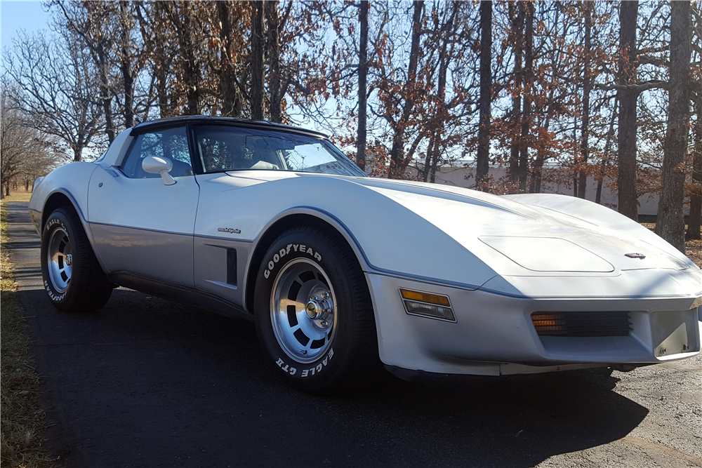 1982 CHEVROLET CORVETTE