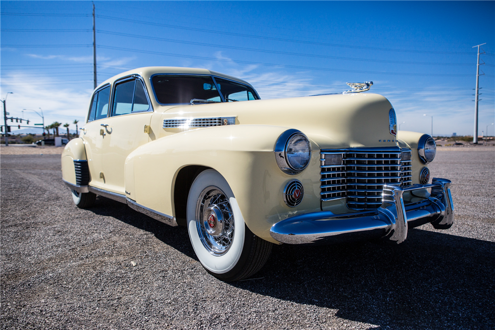 1941 CADILLAC FLEETWOOD SEDAN