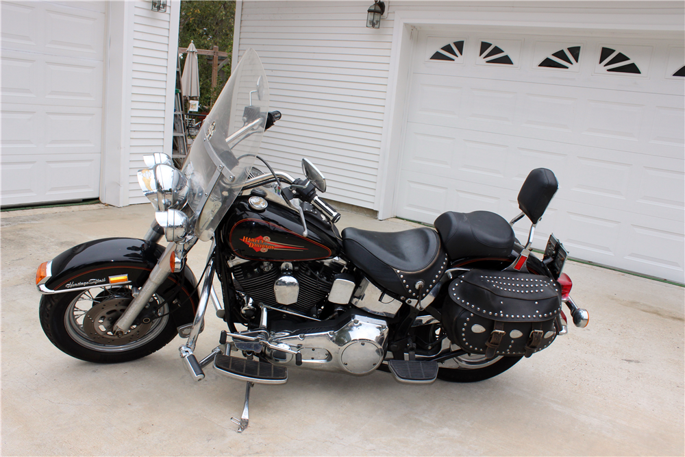 1992 HARLEY-DAVIDSON FLSTC HERITAGE MOTORCYCLE