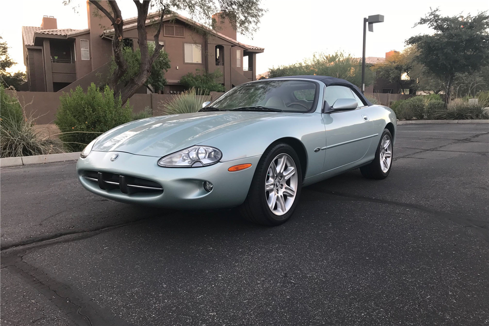 2000 JAGUAR XK8 CONVERTIBLE