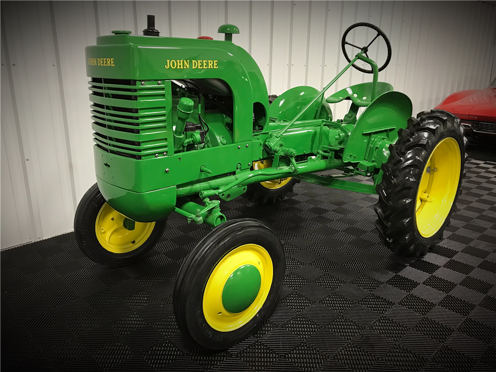 1941 JOHN DEERE LA TRACTOR