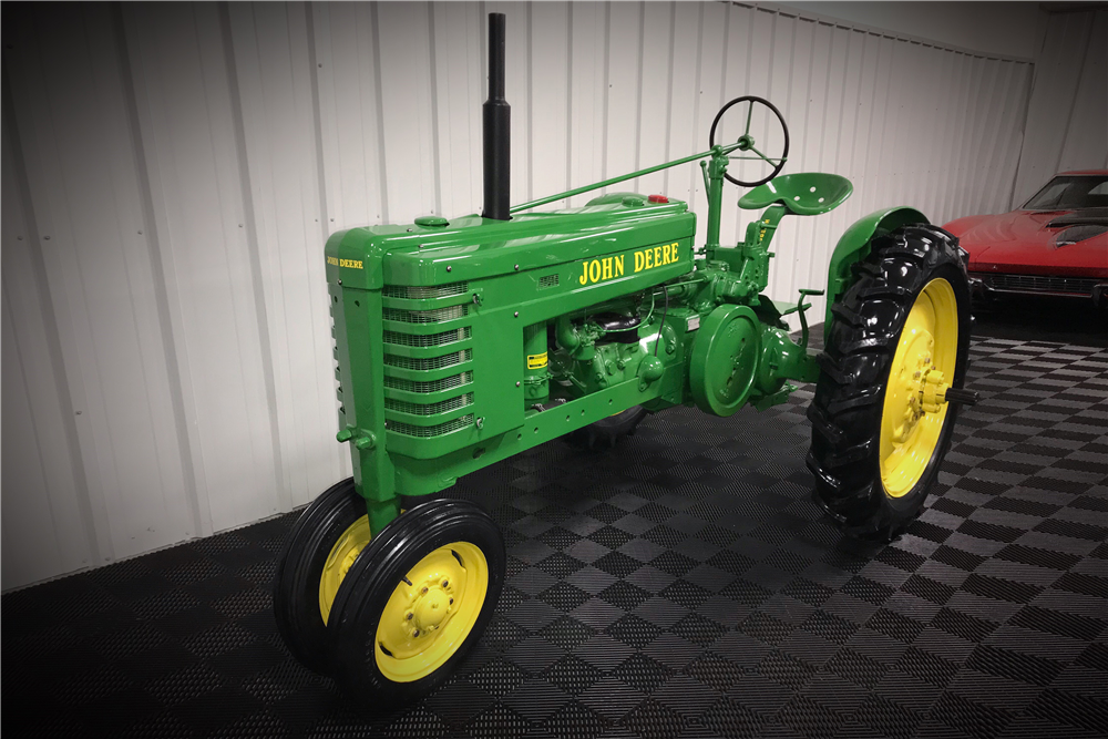 1940 JOHN DEERE H TRACTOR