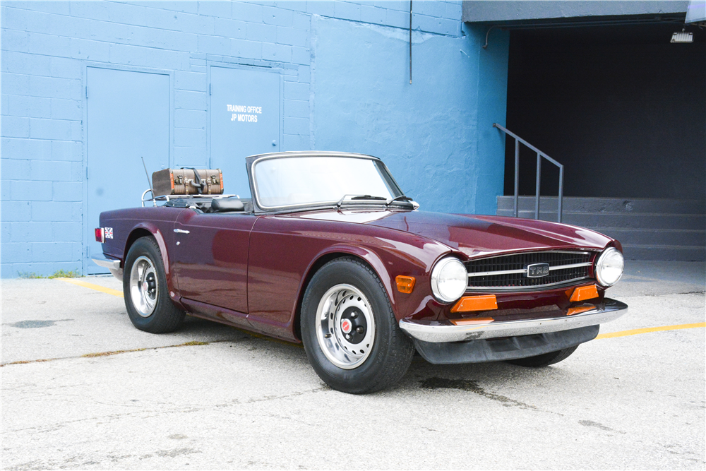 1974 TRIUMPH TR-6 CONVERTIBLE