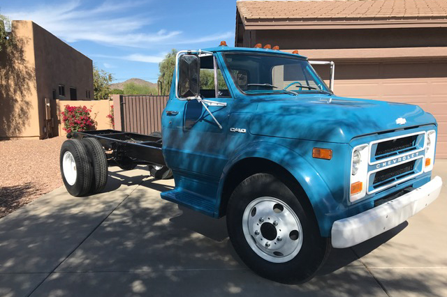 1972 CHEVROLET C40 TRUCK