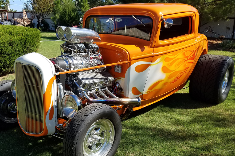 1932 FORD 3-WINDOW CUSTOM COUPE