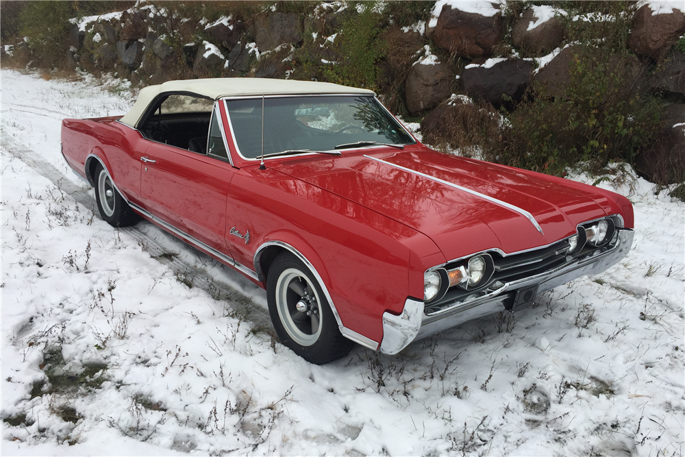 1967 OLDSMOBILE CUTLASS CONVERTIBLE