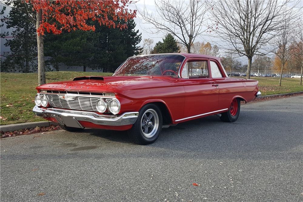 1961 CHEVROLET BISCAYNE 2-DOOR POST 