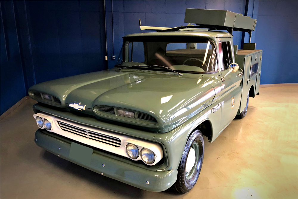 1960 CHEVROLET APACHE PICKUP