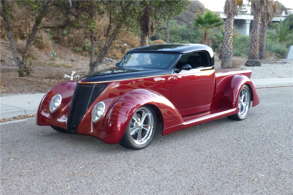 1937 FORD CUSTOM PICKUP