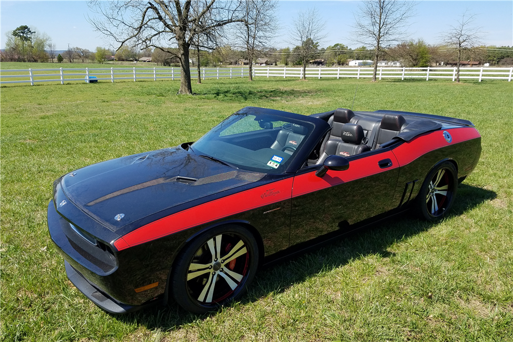 2008 DODGE CHALLENGER SRT8 CUSTOM COUPE