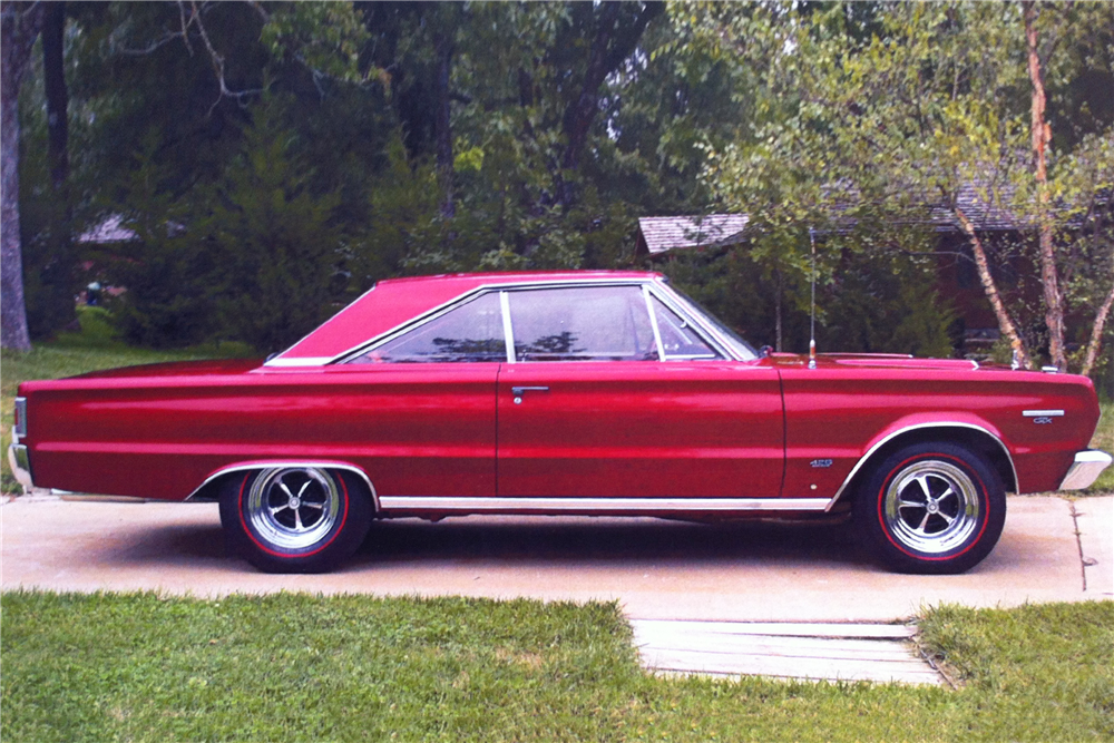 1967 PLYMOUTH GTX HEMI RE-CREATION