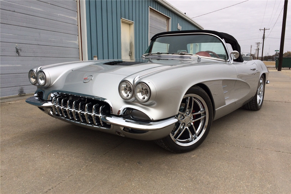 1962 CHEVROLET CORVETTE CUSTOM CONVERTIBLE