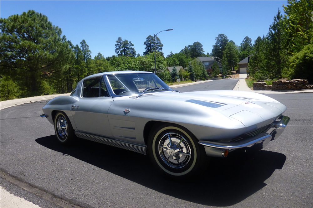 1963 CHEVROLET CORVETTE 327/300 SPLIT-WINDOW COUPE