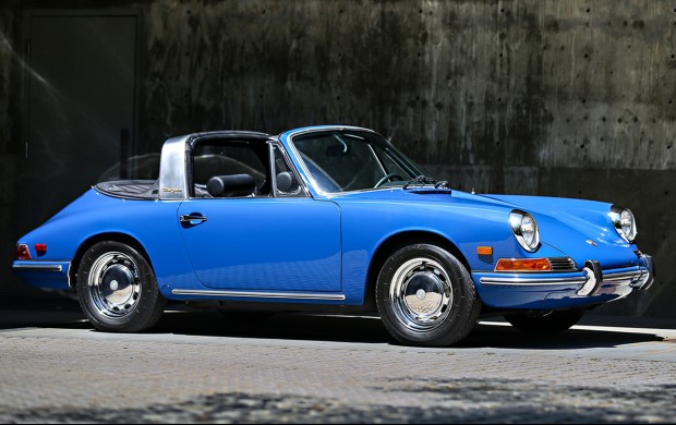 1968 Porsche 911 Soft-Window Targa
