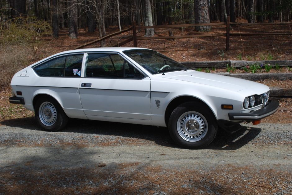 1976 Alfa Romeo Alfetta GTV 2.0 5-Speed