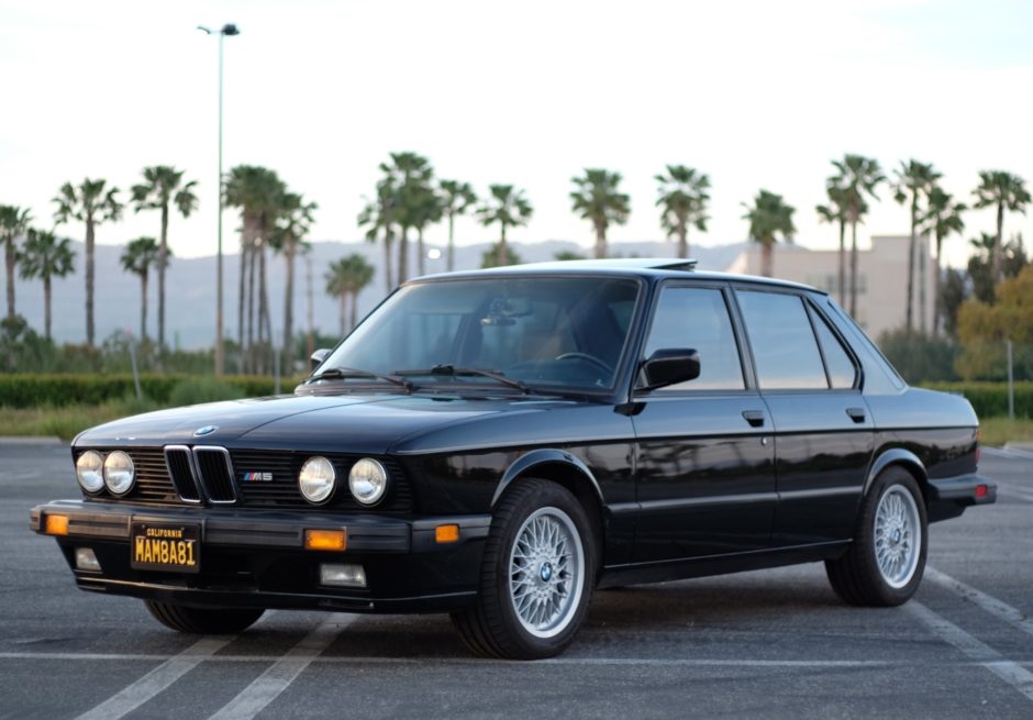 1988 BMW M5
