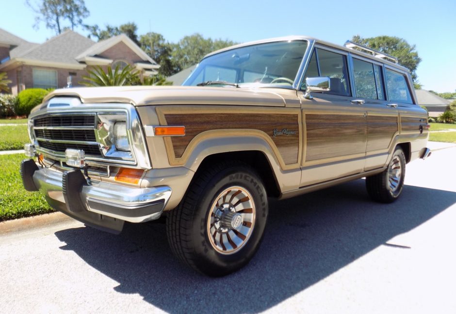 1990 Jeep Grand Wagoneer