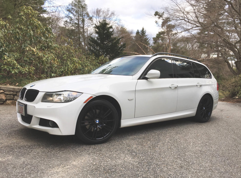 2010 BMW 328i xDrive M-Sport Wagon 6-Speed