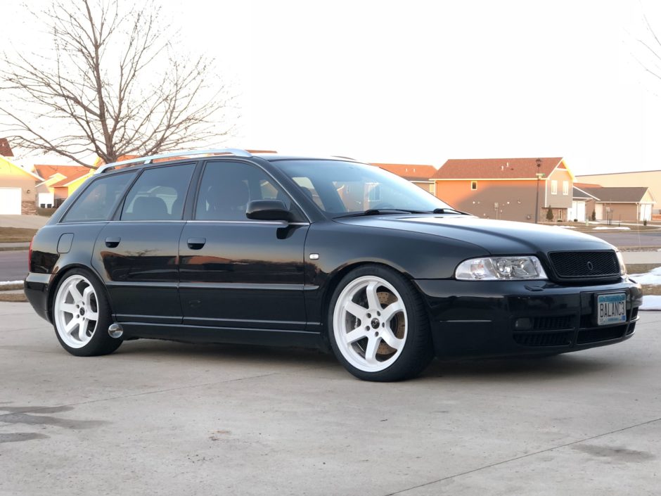 Modified 2001 Audi S4 Avant 6-Speed