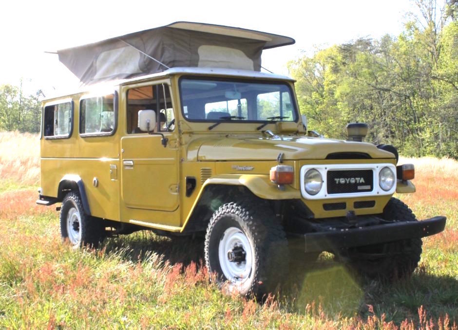 1979 Toyota Land Cruiser HJ45 Pop Top Camper