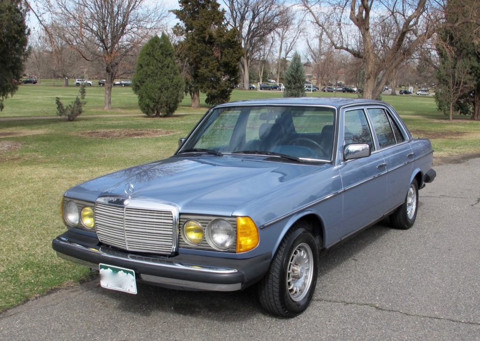 1985 Mercedes-Benz 300D Turbo