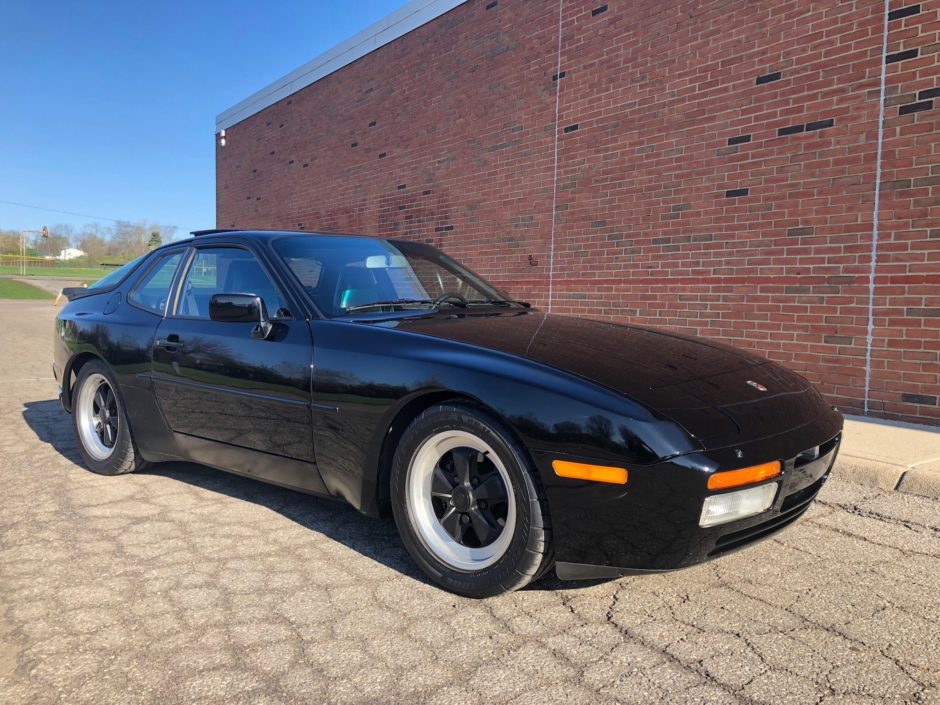 1986 Porsche 944 Turbo