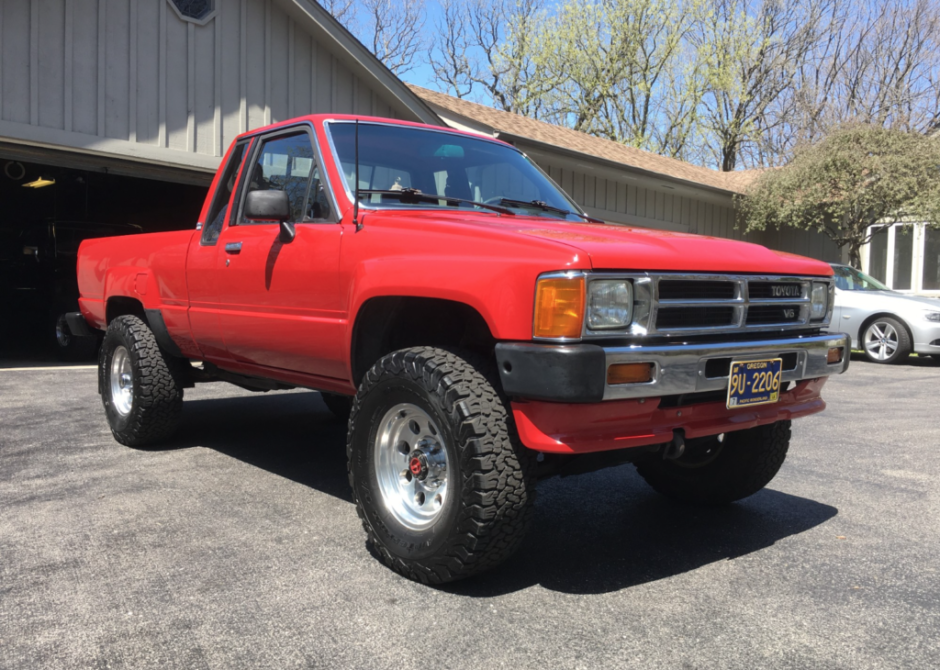 No Reserve: 1988 Toyota Xtracab 4×4 Pickup 5-Speed