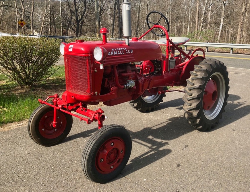 No Reserve: 1949 Farmall Cub Tractor