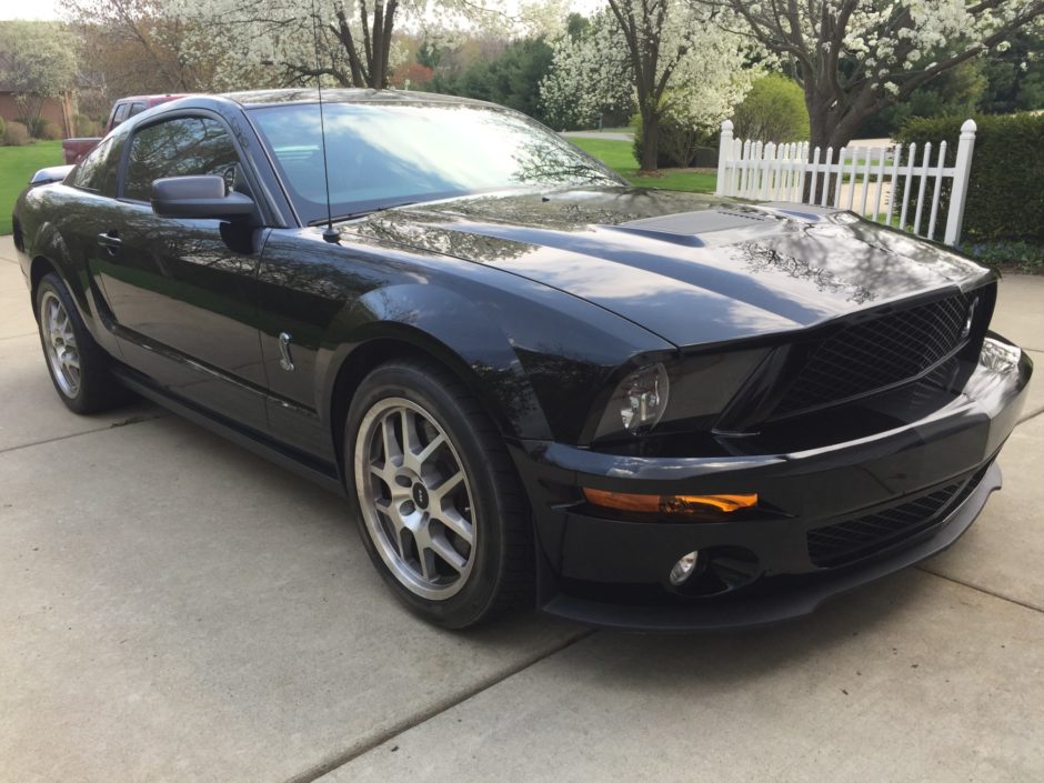 Modified 2009 Ford Mustang Shelby GT500