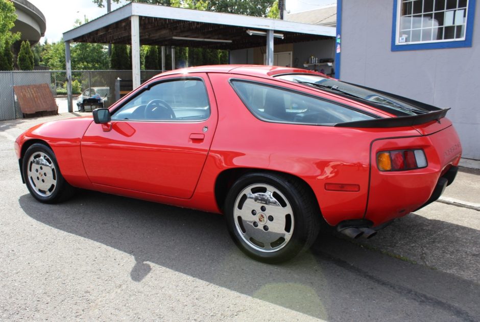 1985 Porsche 928S