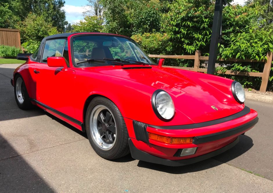 1989 Porsche 911 Carrera Targa