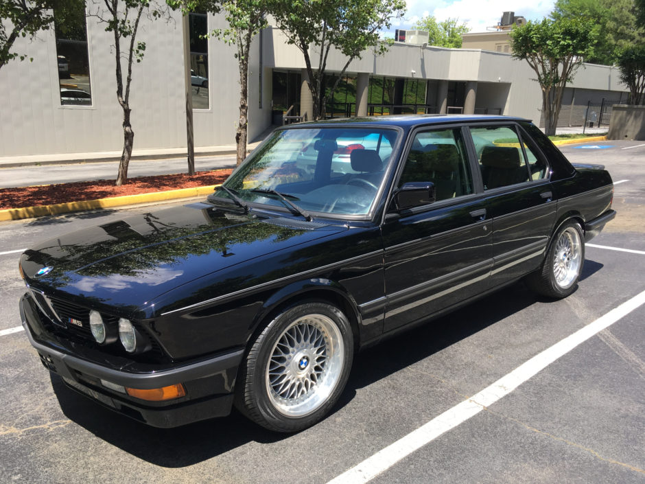 1988 BMW M5