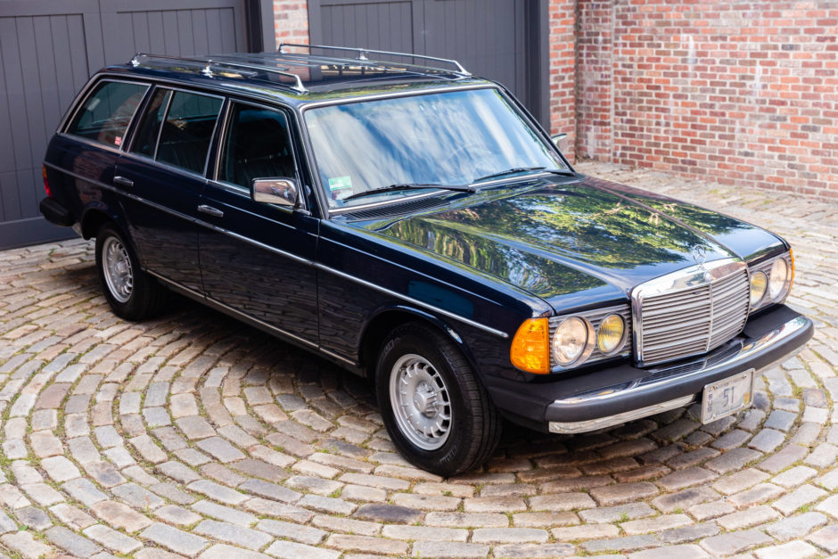1985 Mercedes-Benz 300TD Turbo
