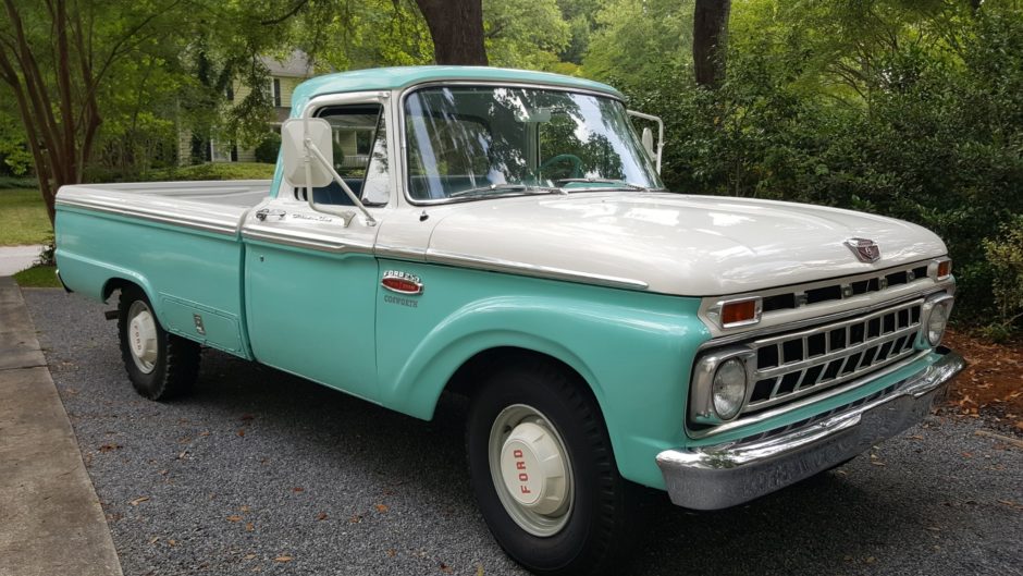 1965 Ford F250 Custom Cab