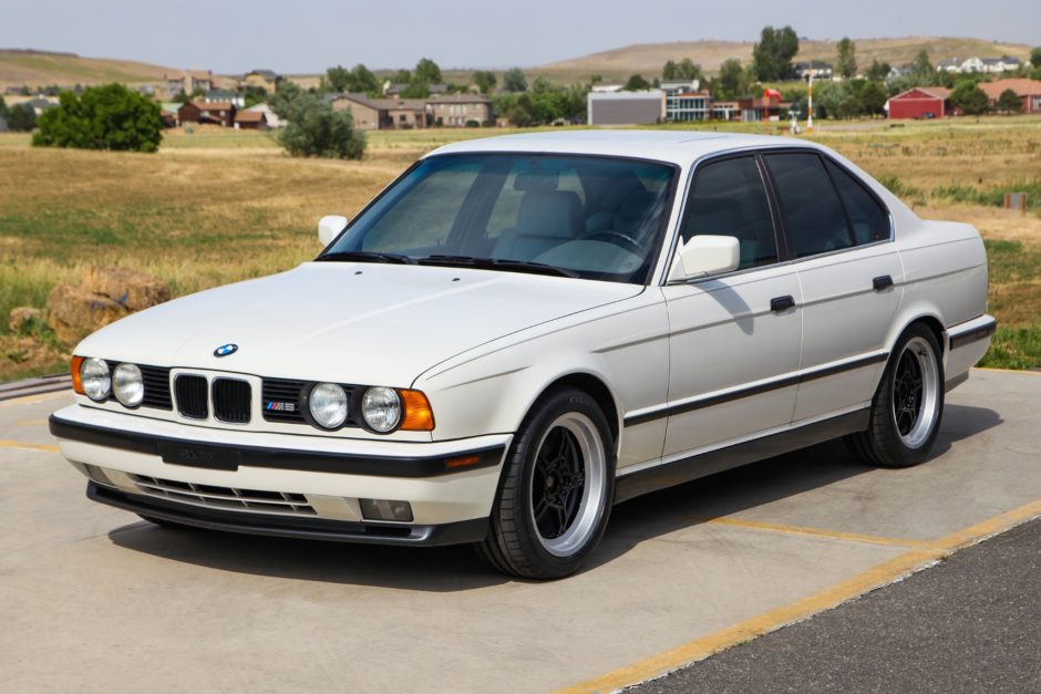 1991 BMW M5